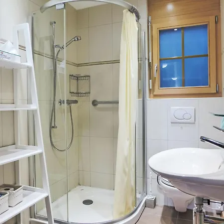 Berg-seeblick By Interhome Sundlauenen